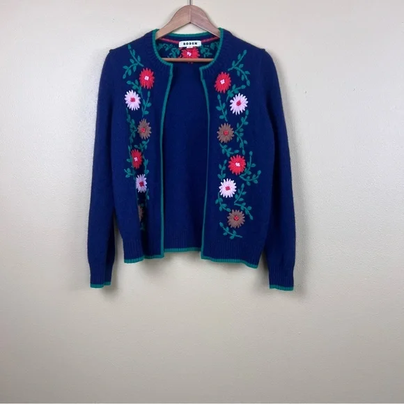 BODEN Sweater Floral Embroidered - Picture 5 of 9